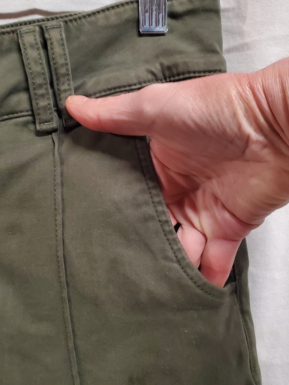 Anthropologie Pilcro olive green high rise wide leg cuffed crop pants 29 - Picture 7 of 13